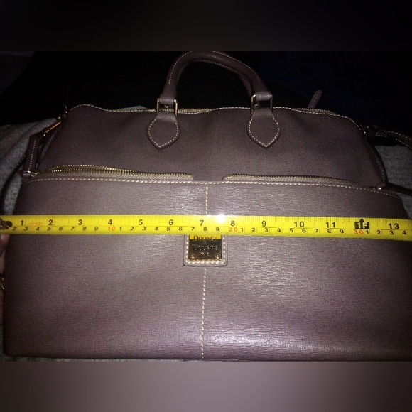 Dooney and Bourke Safiano Satchel. Like New Condition. - Picture 6 of 8